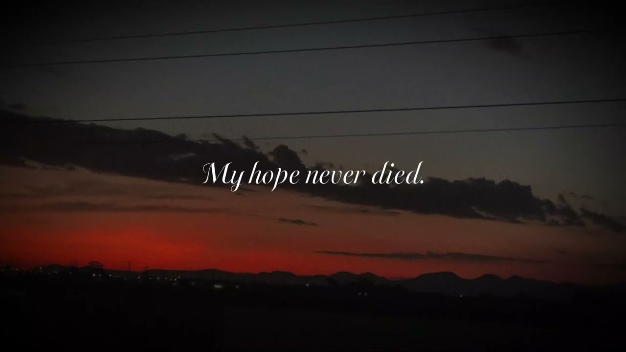 Léo Arthur - Thousand Miles Away (Lyric Video)