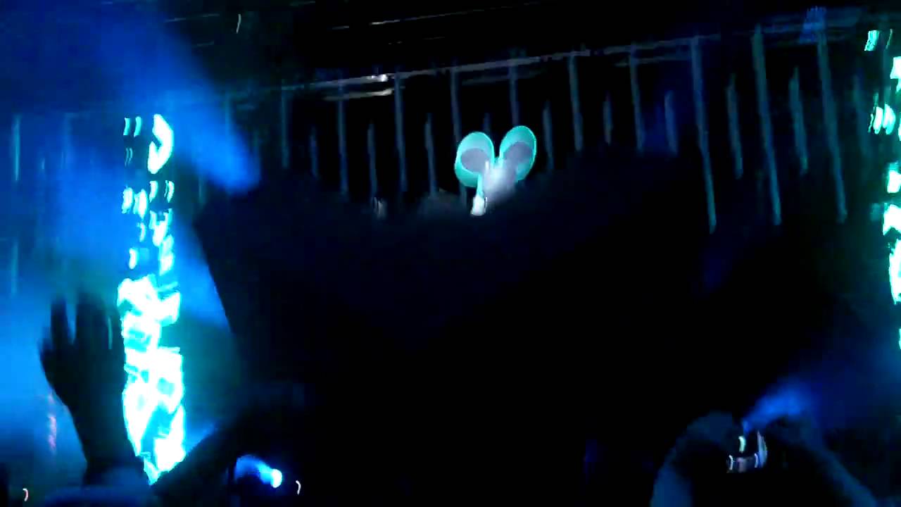 deadmau5 - Cthulhu Sleeps (Coachella 2010)