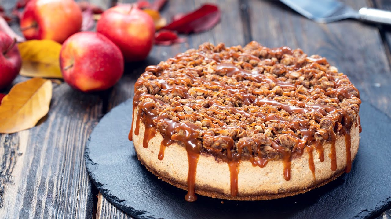 Caramel Apple Crisp Cheesecake