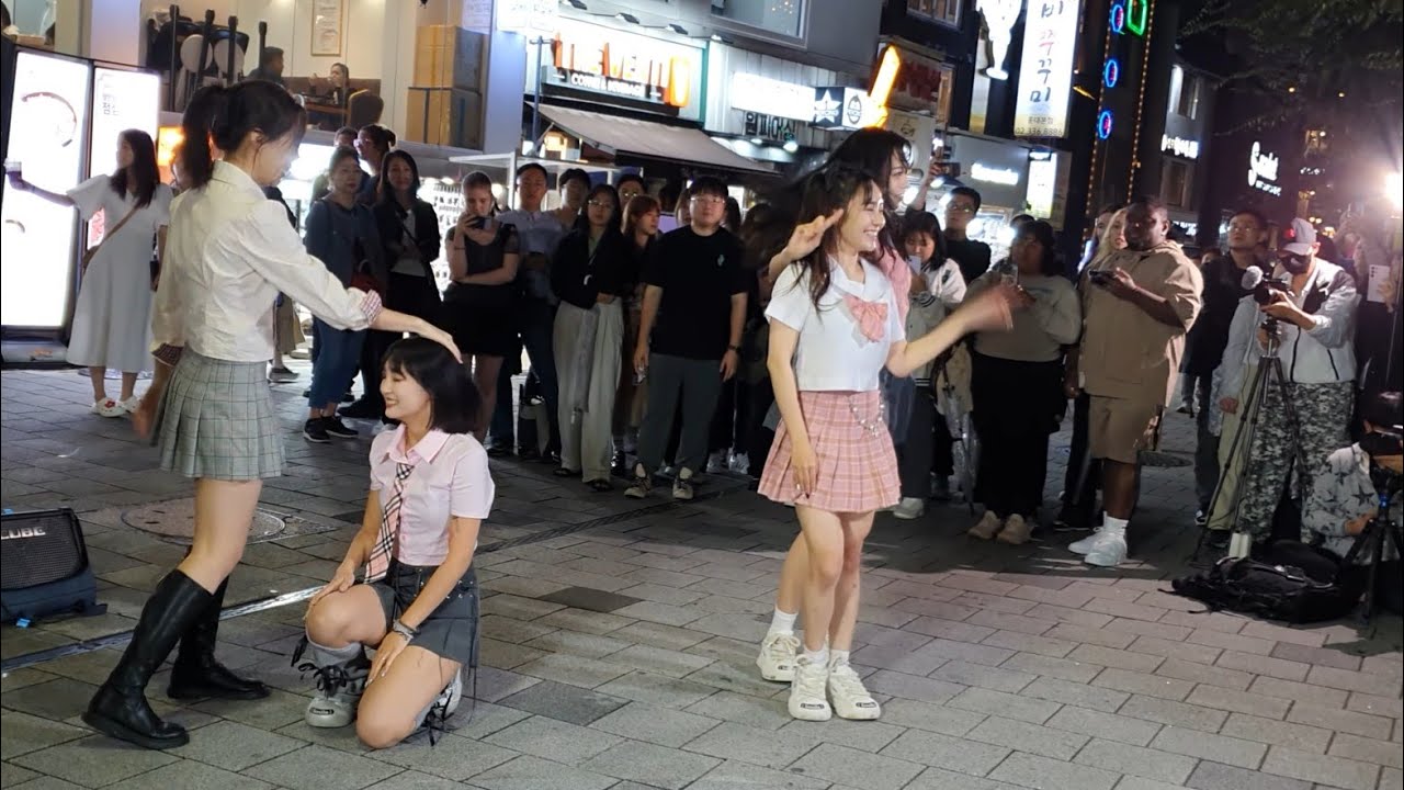 [STREET ARTIST] MIC, CHINESE STUDENT TEAM. ONE-YEAR ANNIVERSARY HONGDAE BUSKING. 231004.