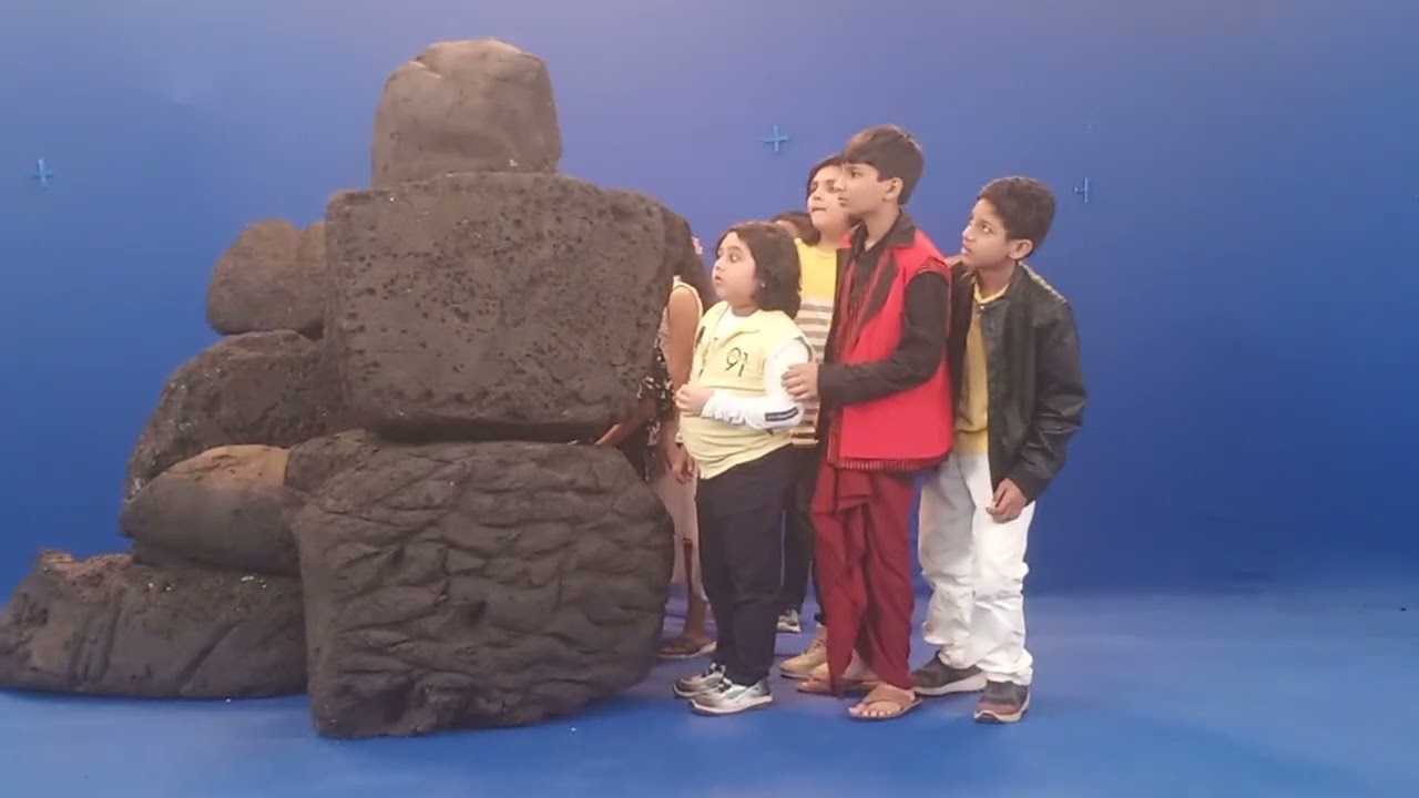 Divya Prem : Ek Rahasya Aur Pyar Ki Kahani Prem Sabhi bachho ko laya Super Aunty ko bachane 