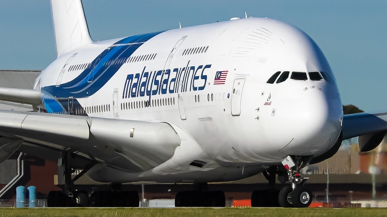 5 BIG PLANES Takeoff From VERY CLOSE UP | Melbourne Airport Plane Spotting