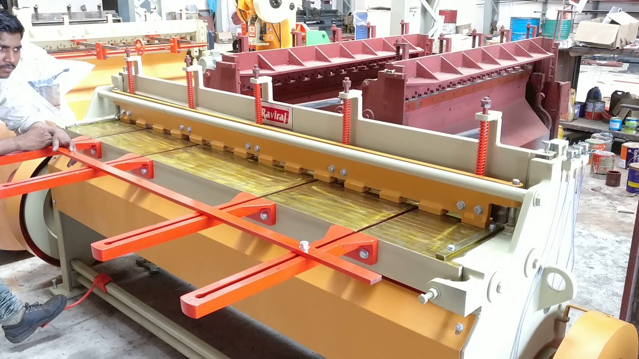Almirah making  shearing machine 2030x1.5mm (Jignesh:9712358734)