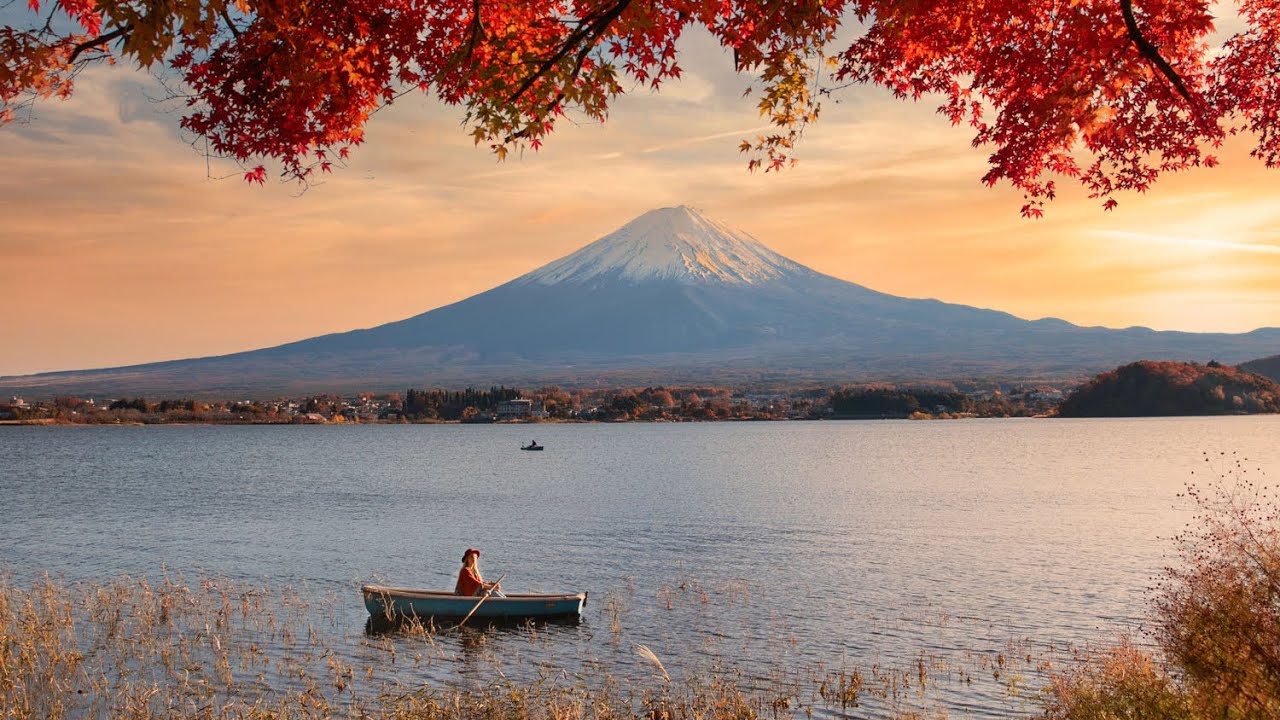 Iconic Views of Mount Fuji in Autumn 🍁🗻. With a list of locations