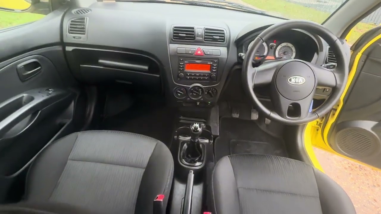 Kia Picanto 2 5dr 1.1 at Avon Motor Company 