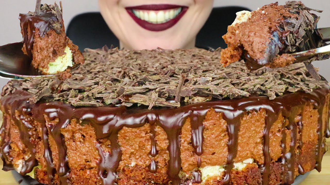 CREAMY CHOCOLATE CAKE 🎂 | ASMR Mukbang | Whispering | Real Eating Sounds