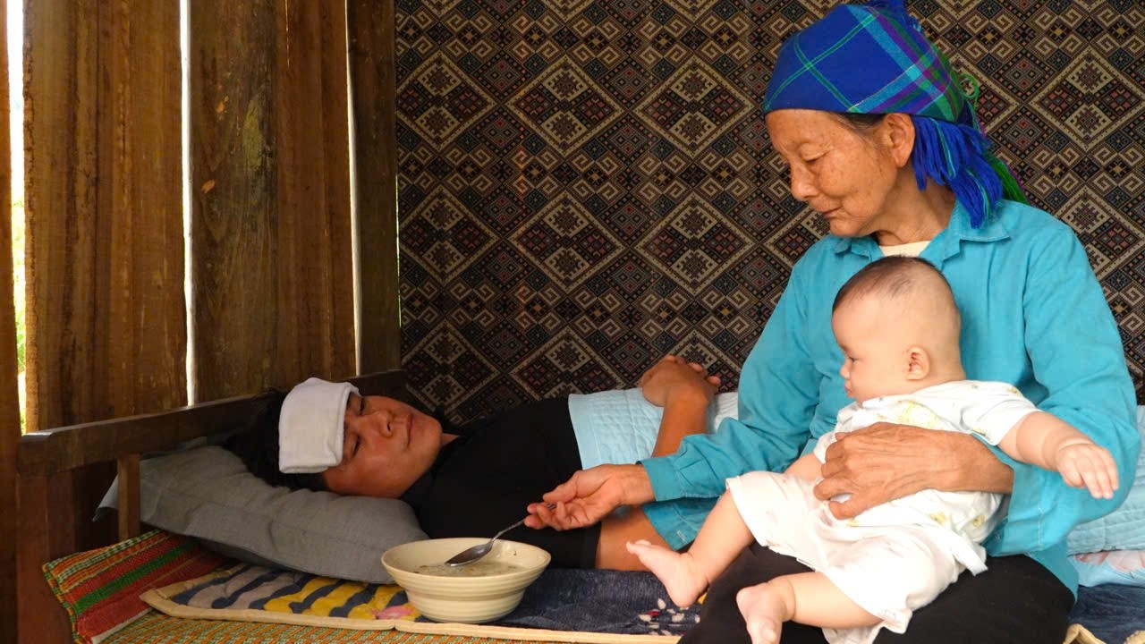 Trinh Ho is in critical condition; a single elderly woman returns to care for him.