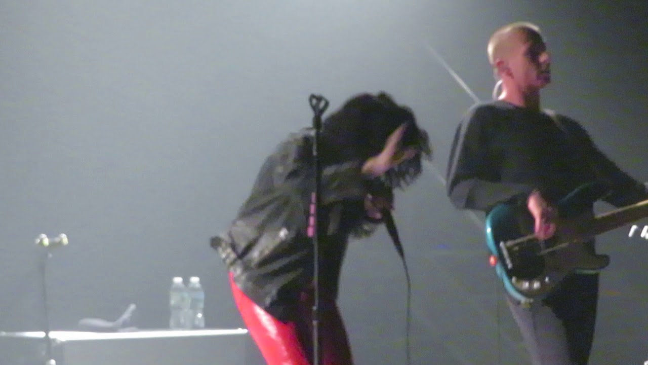 Pale Waves - 