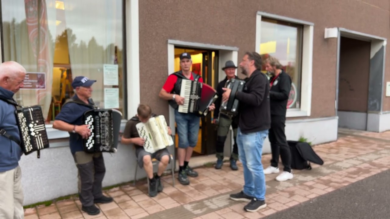 Okänd, Nisse Tällberg, Jonas Jönsegård, Micke Sundh , Janne Fridolfsson, Anders Larsson och en okänd