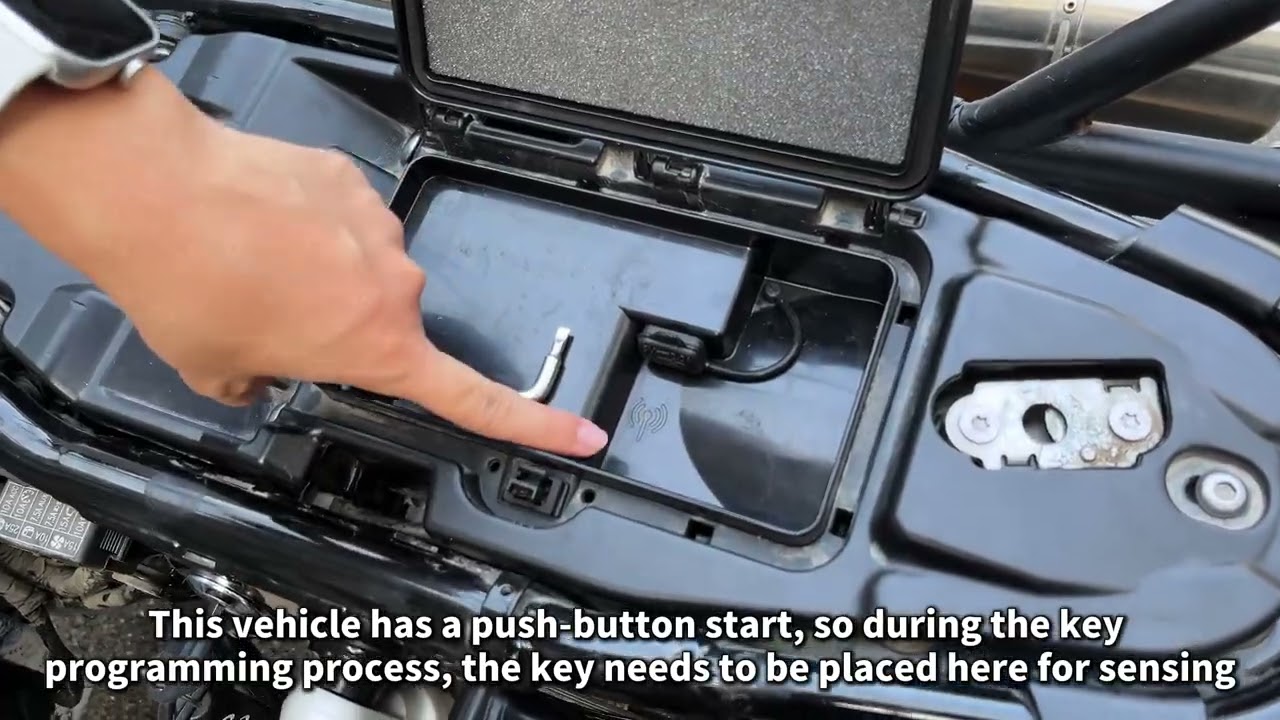 OBDSTAR MS80 Key Programming for All Keys Lost for TRIUMPH 1200 XE Motorcyle