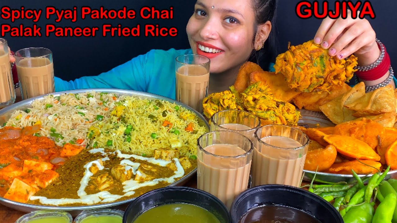 Eating 🔥Palak Paneer, Kadai Paneer, Veg Pulao, Fried Rice, Pyaj Pakoda, Bread Pakoda, Samosa Gujiya