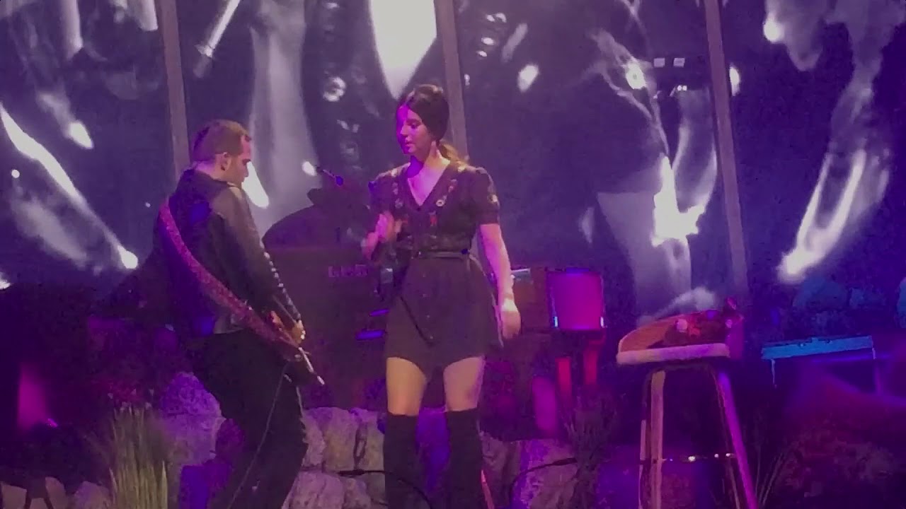 Lana Del Rey - Born to die, Blue Jeans live in Berlin 16.04.18