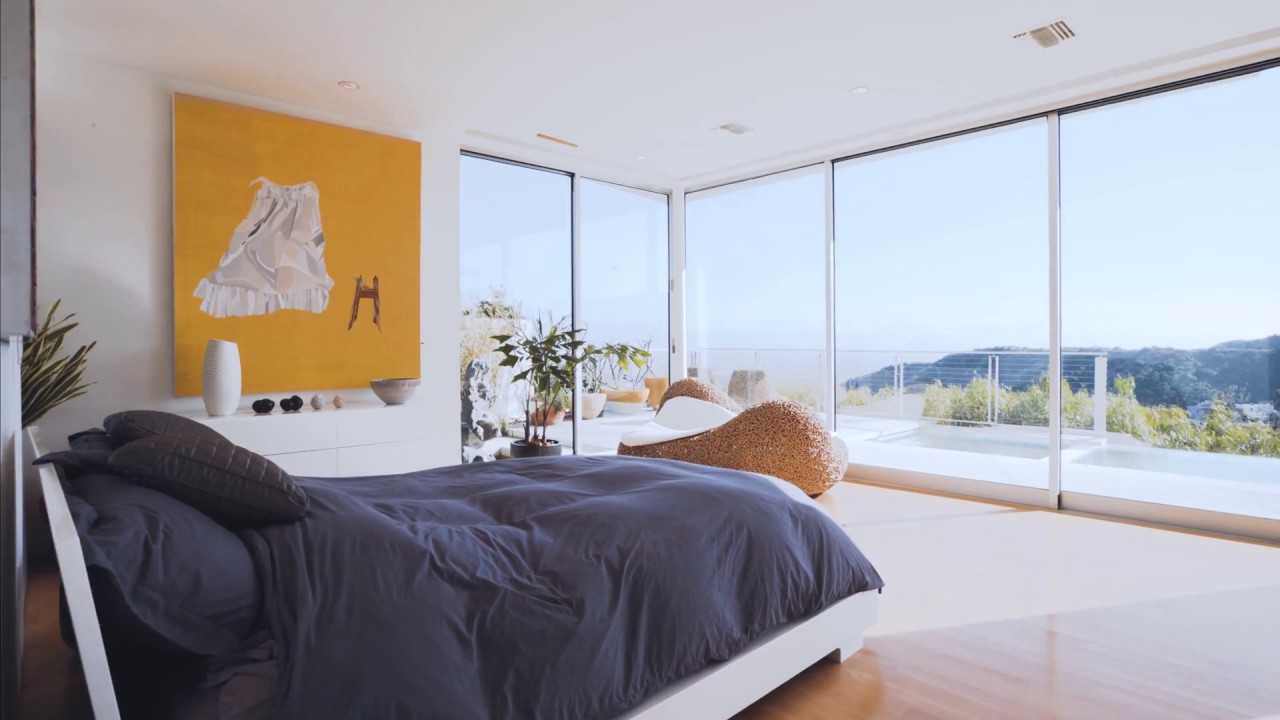 7048 Macapa Drive | Los Angeles