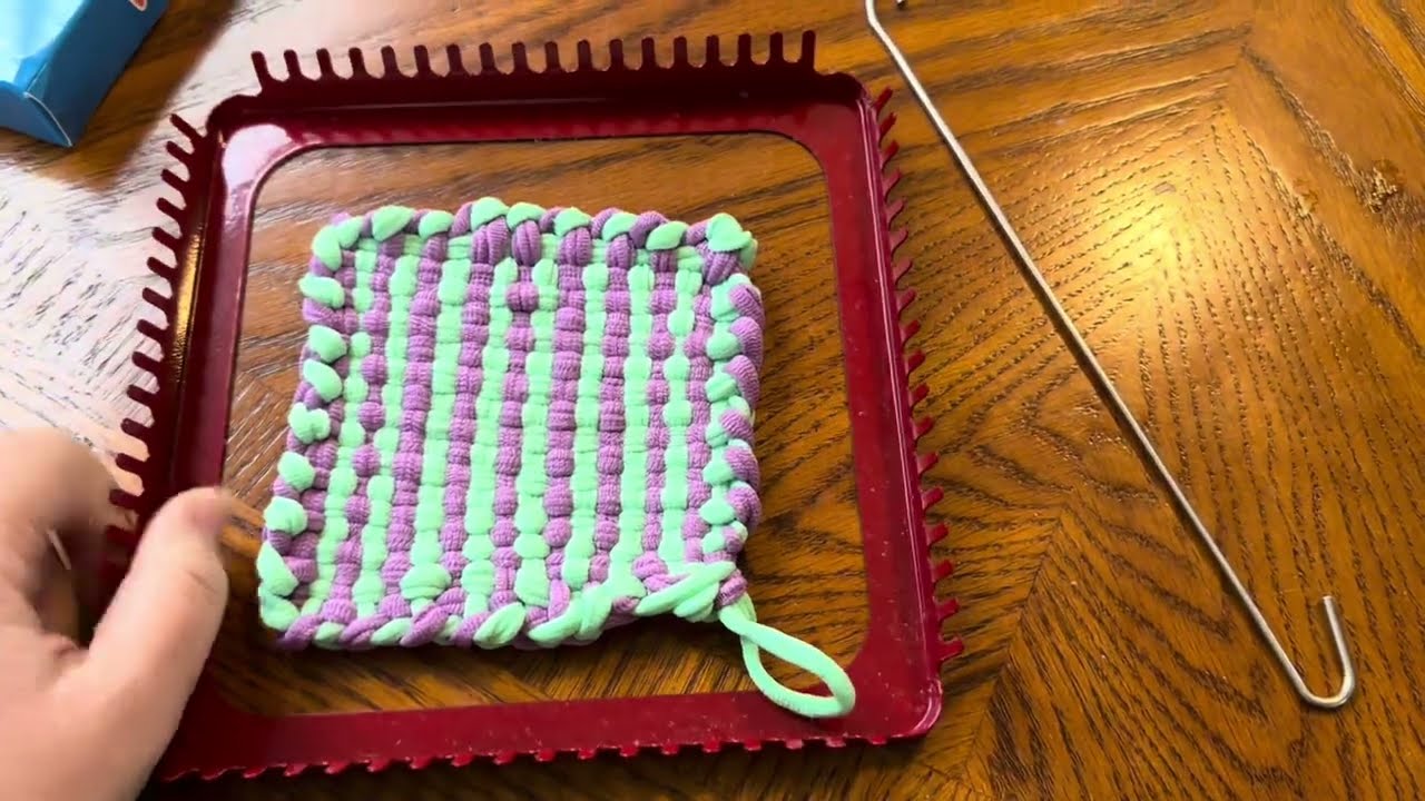 Pepperell Metal Loom &Hook Set, Azalea Pink- How this loom set worked for a potholder