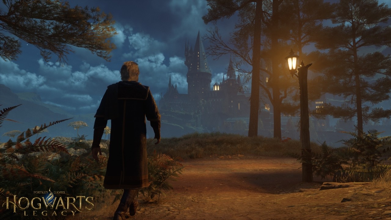 [4K] Relaxing Autumn Walk to Hogwarts From Hogsmeade | Hogwarts Legacy Ambience & Music
