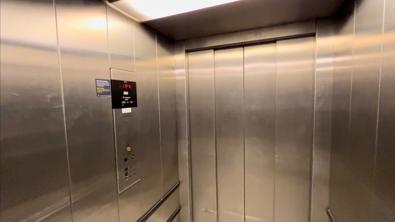 HUGE! 1997 KONE Roped Hydraulic Elevator @ Copenhagen Airport Parking Garage, Copenhagen, Denmark.