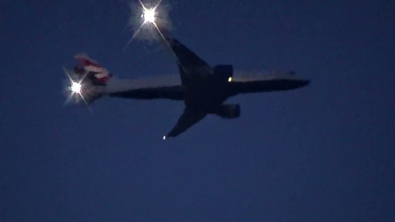 British Airways Boeing 777-236ER G-VIIJ BA126 Descending over Great Hollands from Doha