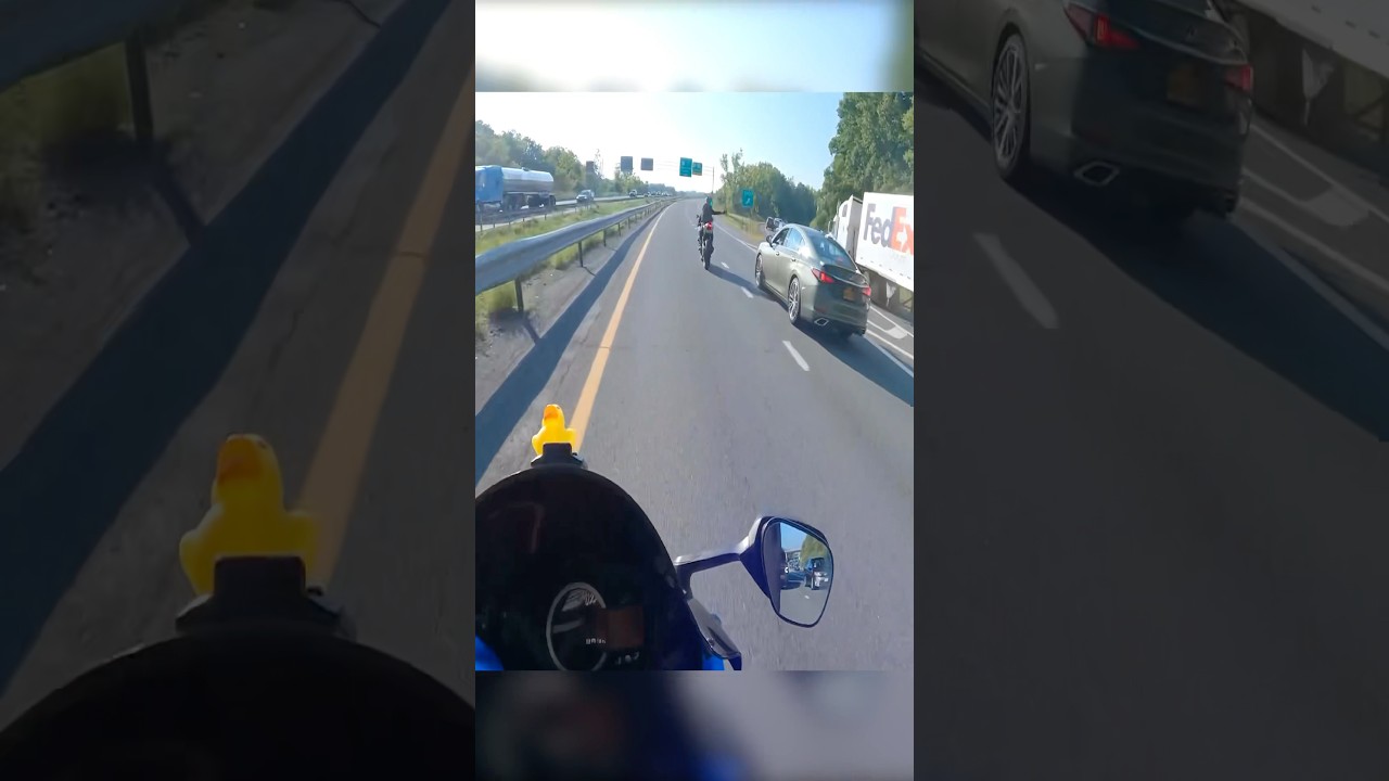 Bikers encounter a driver with road rage 😡 ​⁠​⁠@BravoMotoOfficial