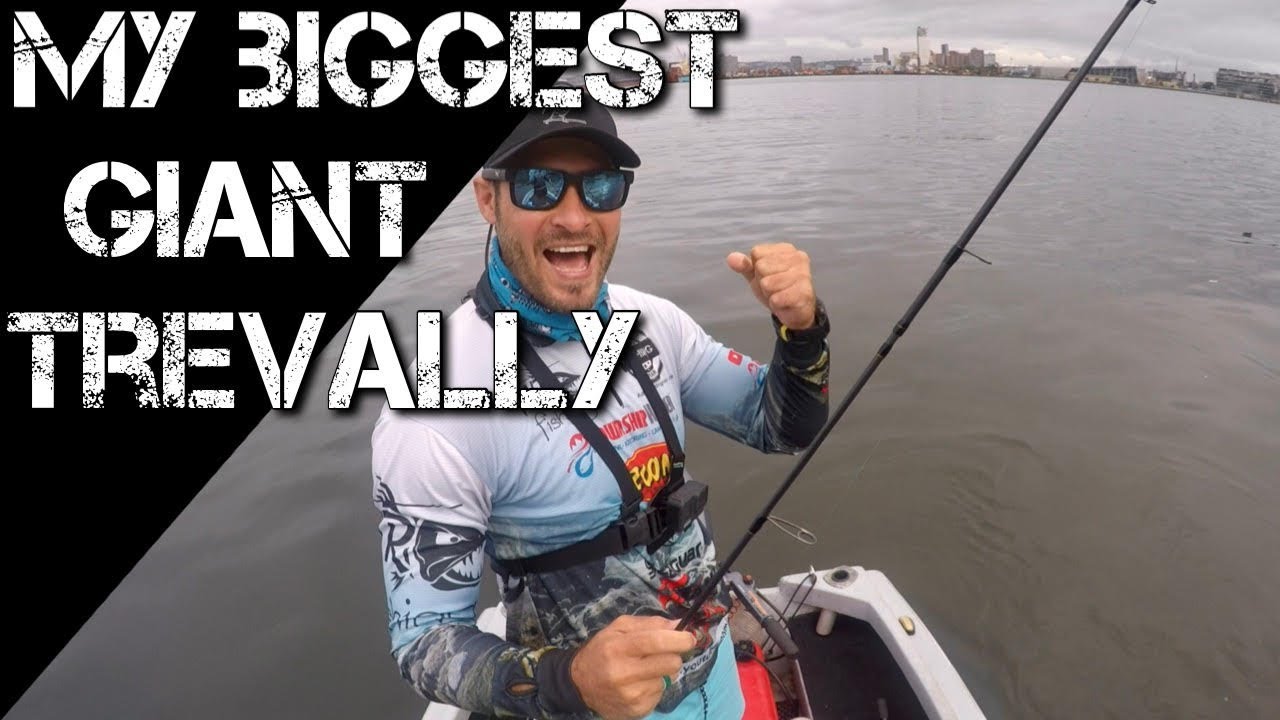 Fishing Durban Harbour - Catching my BIGGEST GIANT TREVALLY YET !!! South Africa.