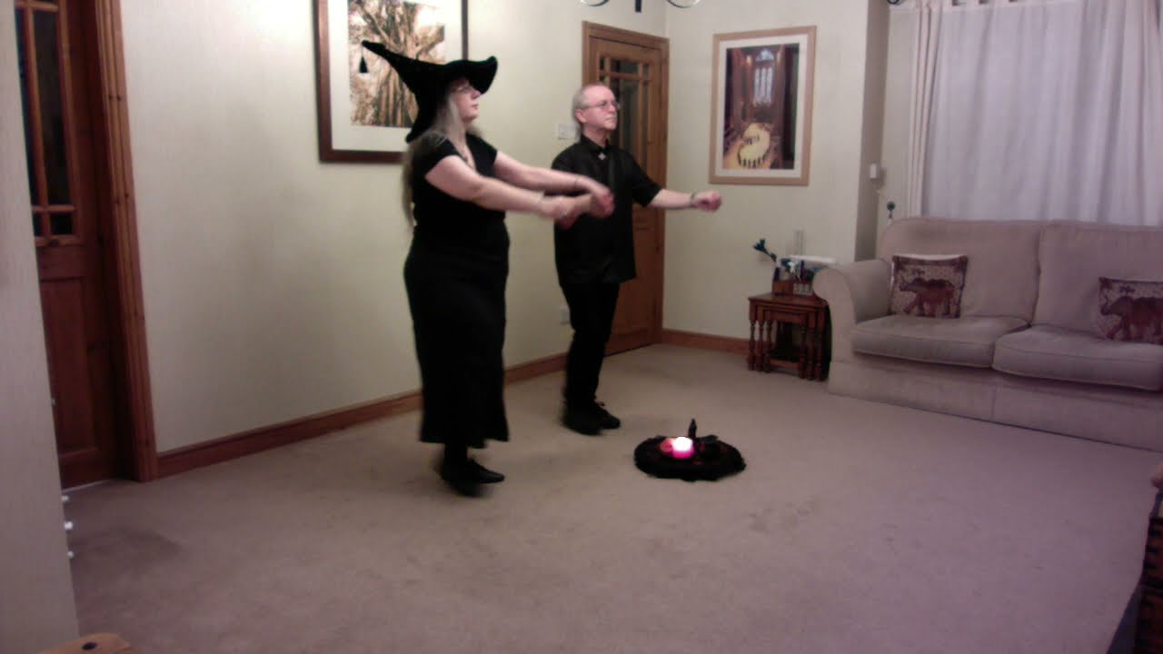 Kore - Circle Dance with Cindy & Adrian