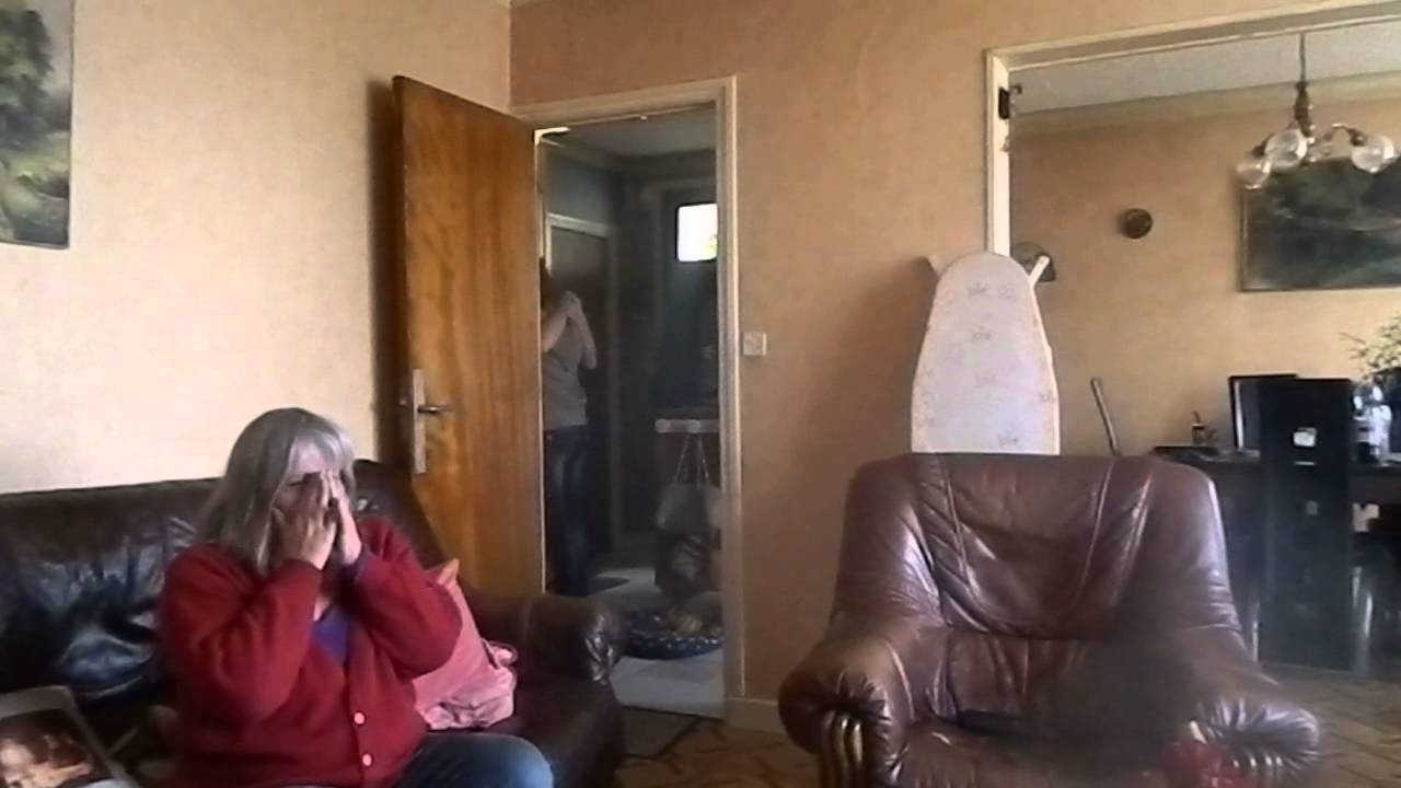 Retrouvailles Surprise de 2 meilleures amies après 2 ans et demi de séparation