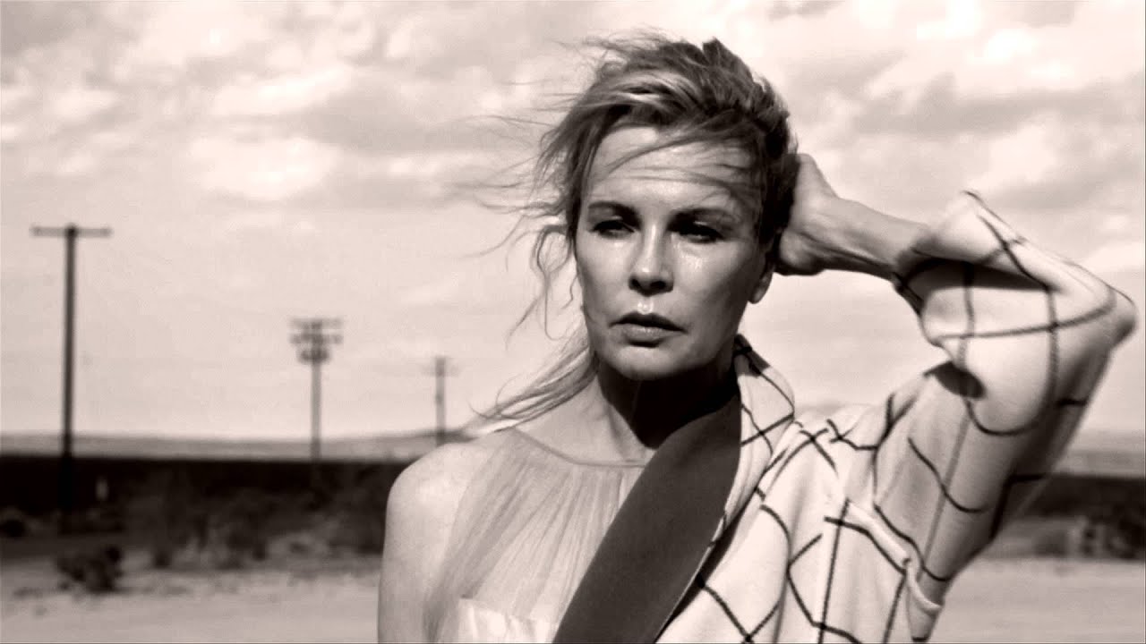KIM BASINGER