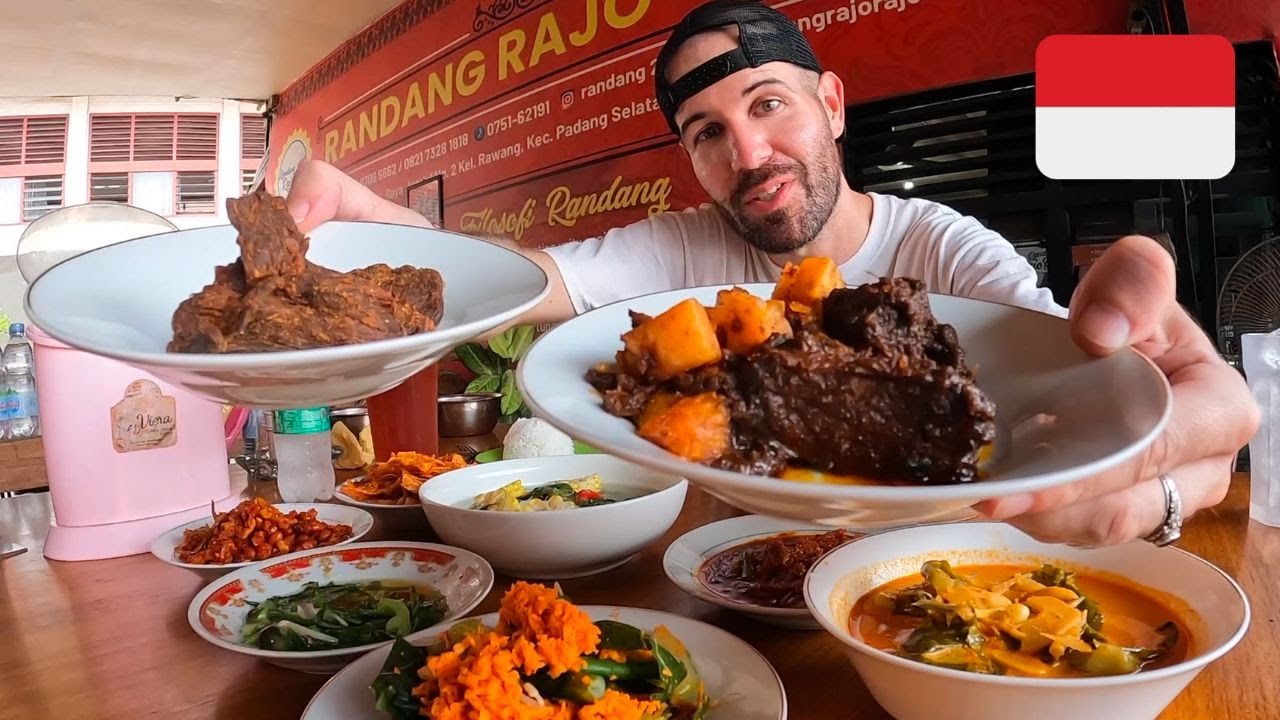 Cooking & Eating Rendang in Padang, Indonesia 🇮🇩