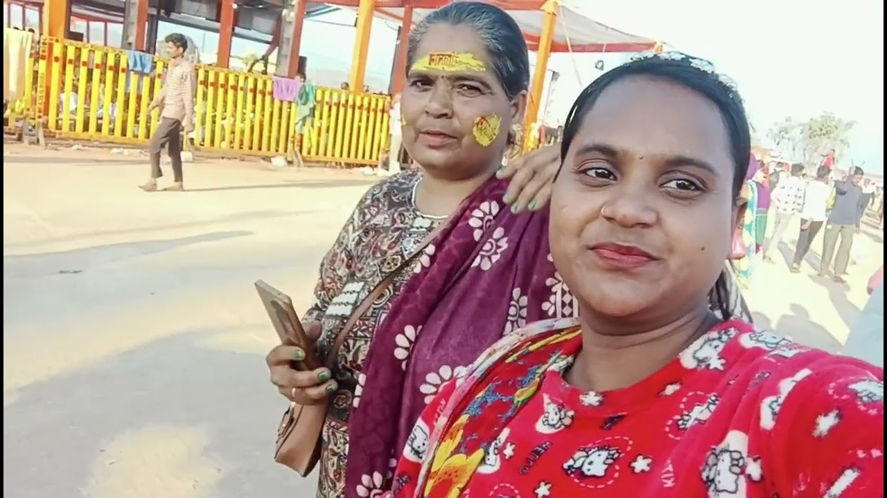 300 कन्याओं में से एक कन्या ने ये क्या बोल दिया 😨 दिया गुरु जी हो गए हैरान 😱 ##bageshwardhamsarkar 
