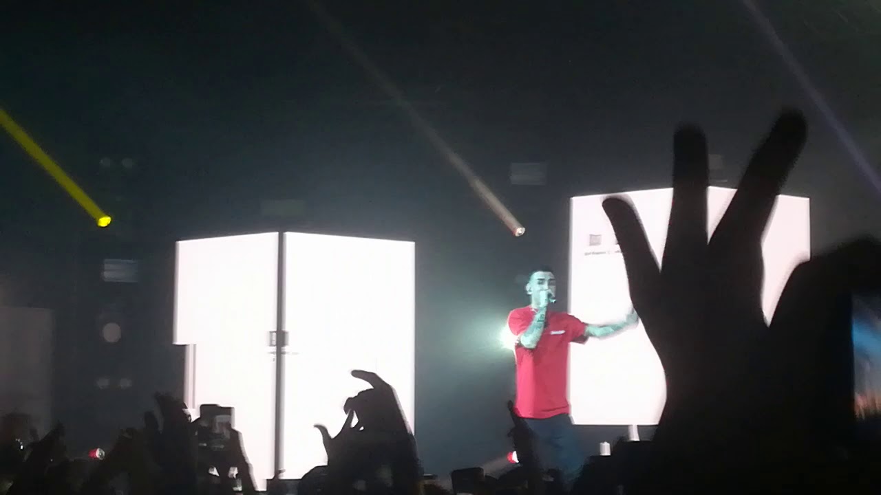 GUÈ PEQUENO - TRAP PHONE FT CAPO PLAZA (Alcatraz Milano 26/03/2019)