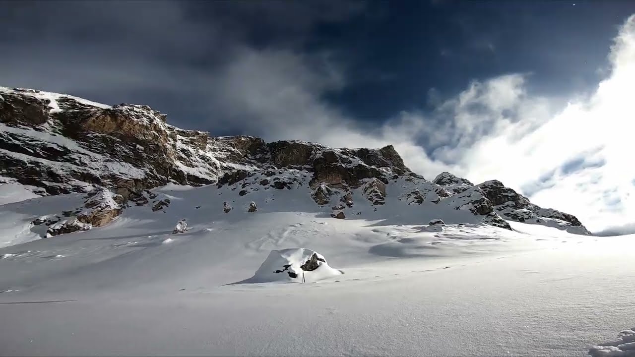 Italy Aosta, Powder day and freeride ski in Breuil-Cervinia. GoPro. Narty.