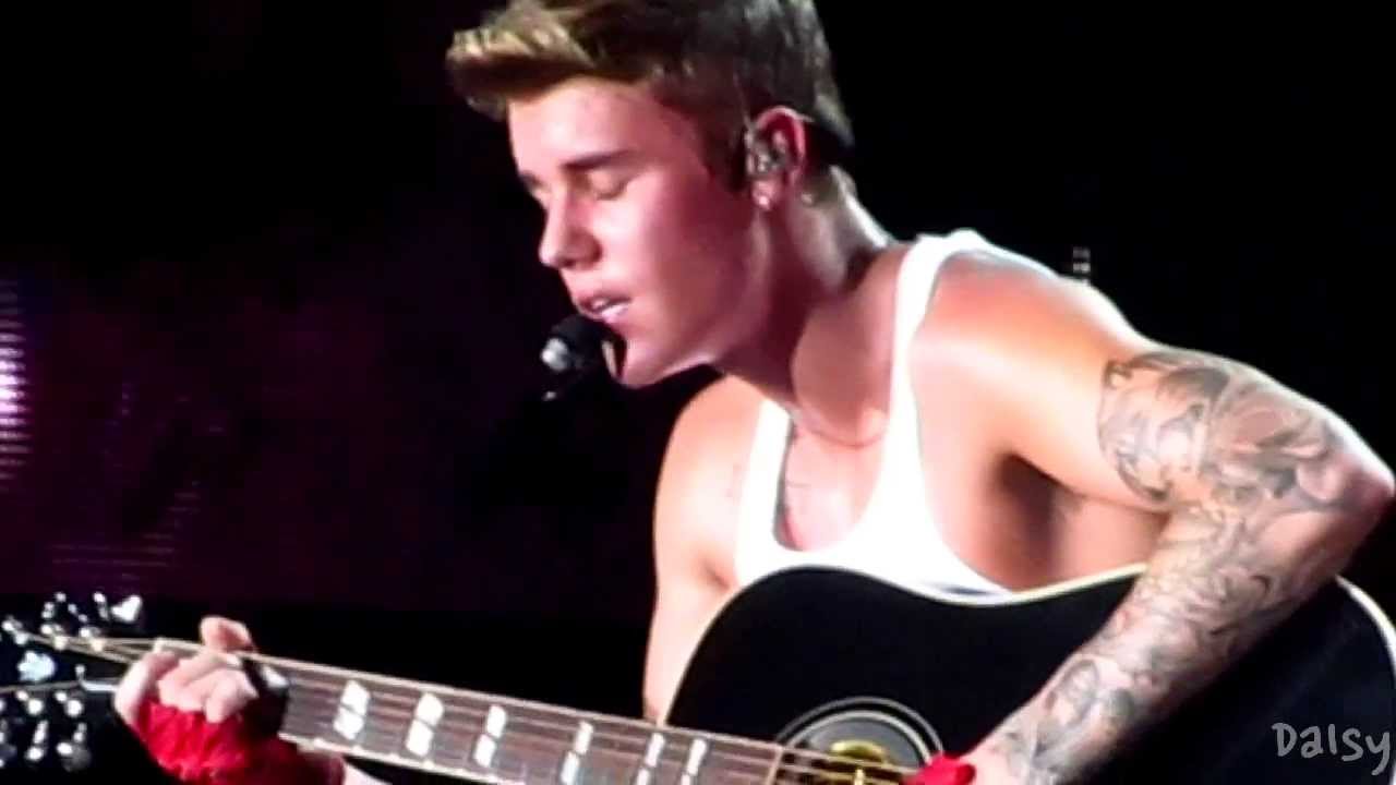 Fall - Justin Bieber : Believe Tour (South Korea) 13/10/10