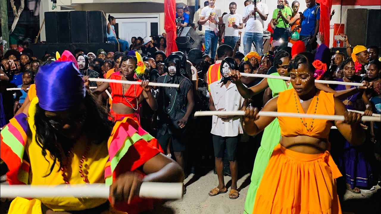 Roody Roodboy Make listwa nan Kanaval Fort liberté 