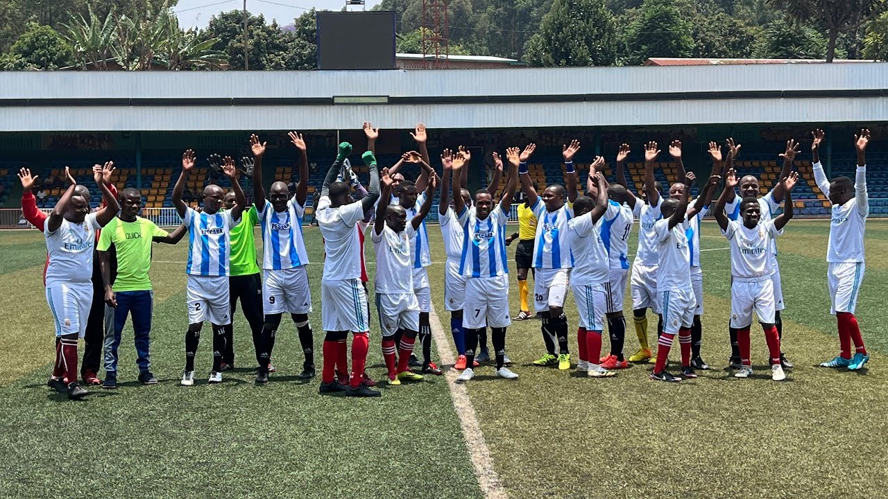 Prêtres Diocèse Ngozi et Bubanza au Stade Rukundo Buye