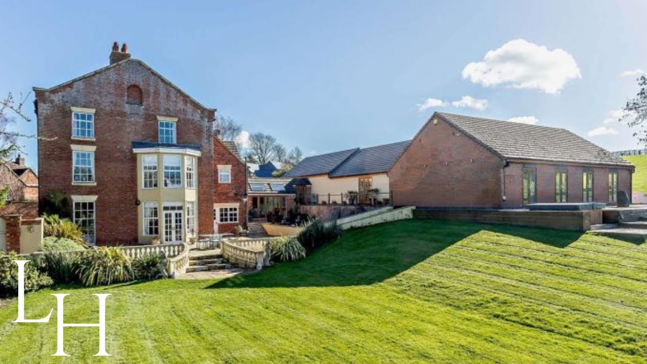 Inside a &pound;2,000,000 Grade II Listed Manor House | Private Pool & Sleeps 16+ 🤯