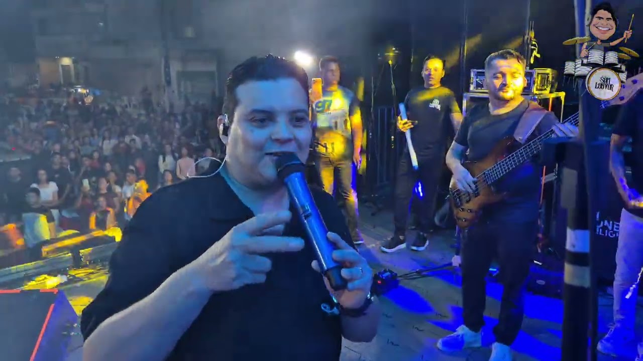 Pedro batera 11anos tocando com Banda Som e Louvor