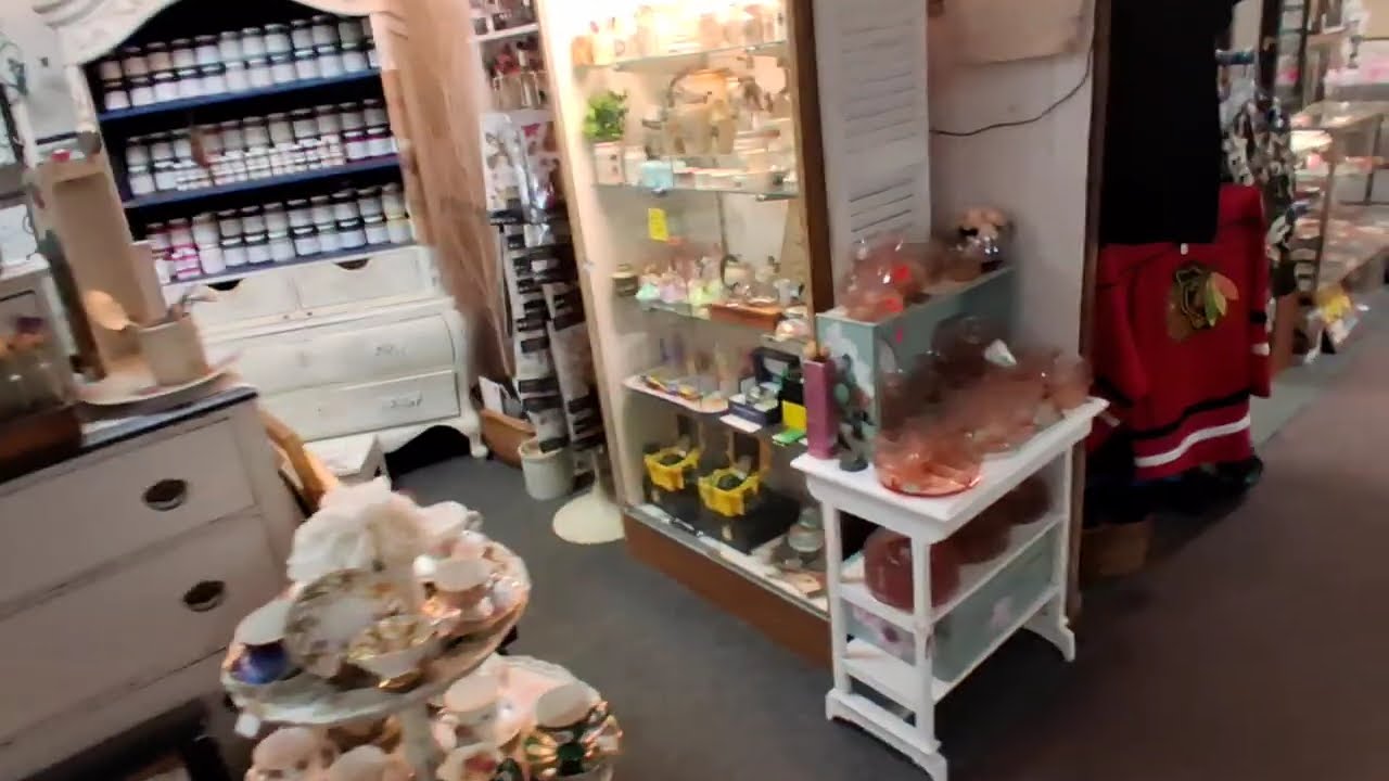 A Sample Of Volo Antique Mall 2 January 2026