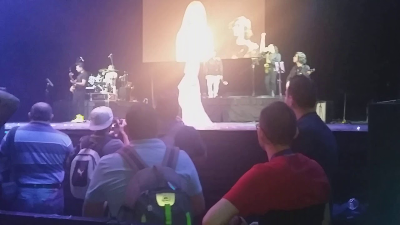 Concierto de #KarolSevilla #QueSePareElMundoTour  Arena Monterrey Parte 1