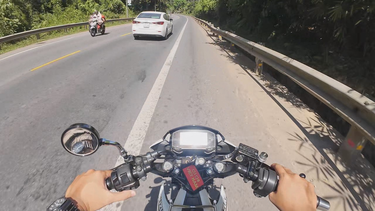 🟡 Sài Gòn - Đà Lạt: Chuyến đi phượt bất thành vì vấn đề sức khỏe | Moto Vlog