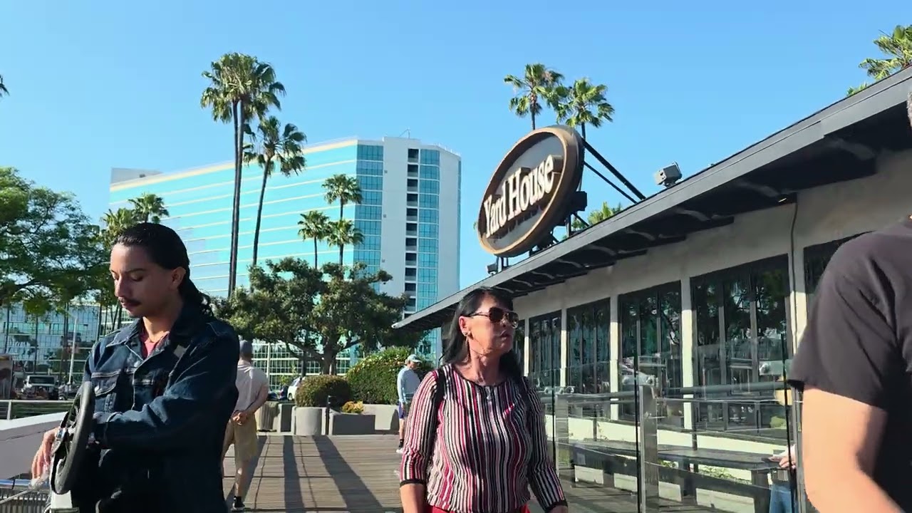Walking Long Beach: Lighthouse Views & Lively Dining Along Shoreline Drive