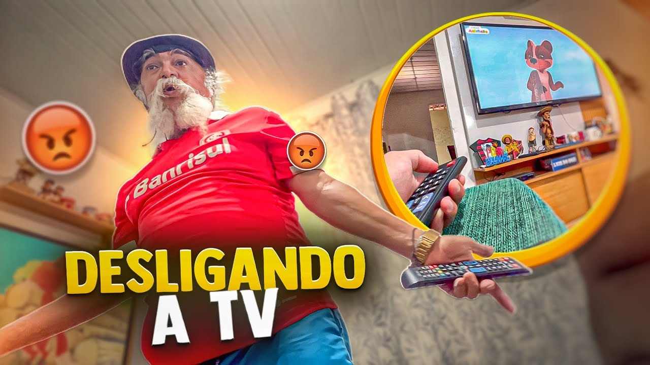 TROLEI O VOVÔ LUIZ DO SOM DESLIGANDO A TV COM UM CONTROLE FALSO | MANETIKIN
