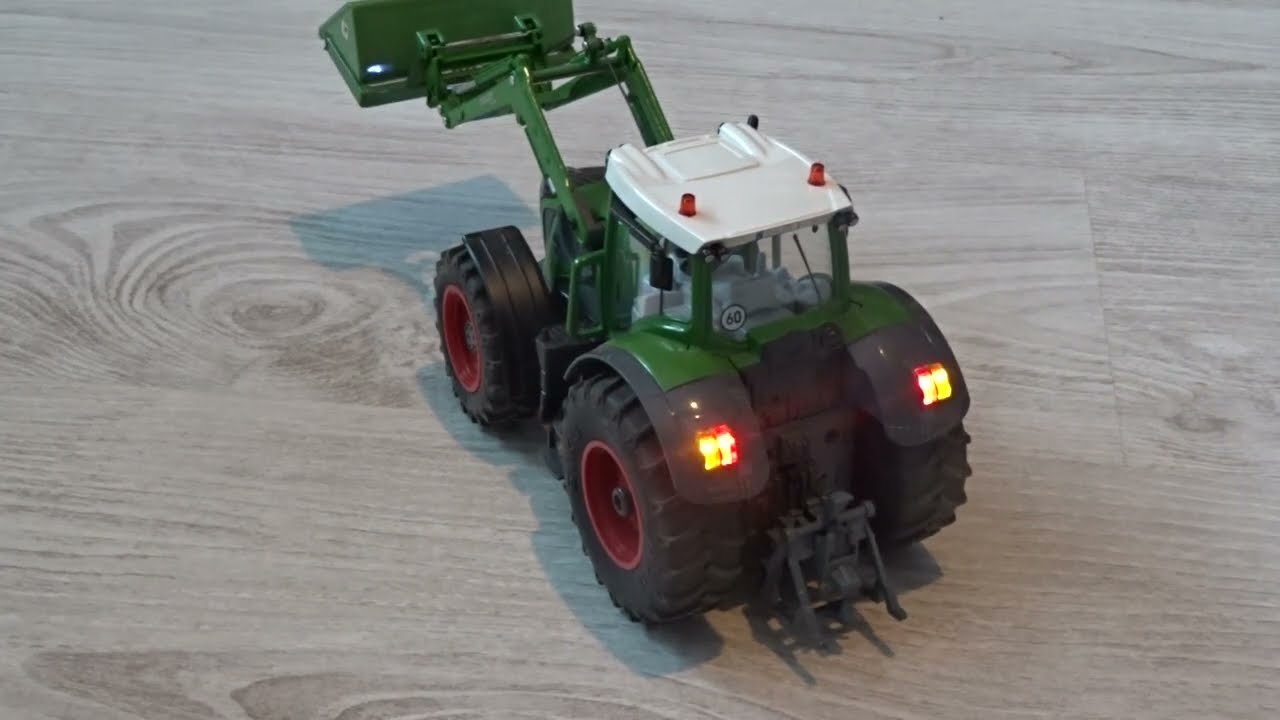 Traktor RC Fendt 933 VARIO SIKU CONTROL 6793