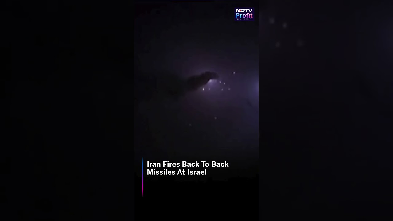 Dramatic Visuals: Iran Fires Back-To-Back Missiles At Israel | #shorts