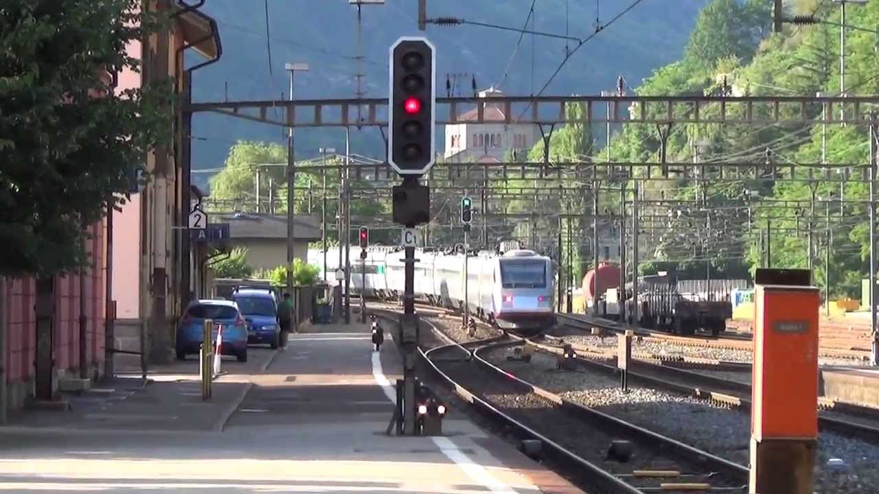 ETR 470 Cisalpino in partenza da Biasca
