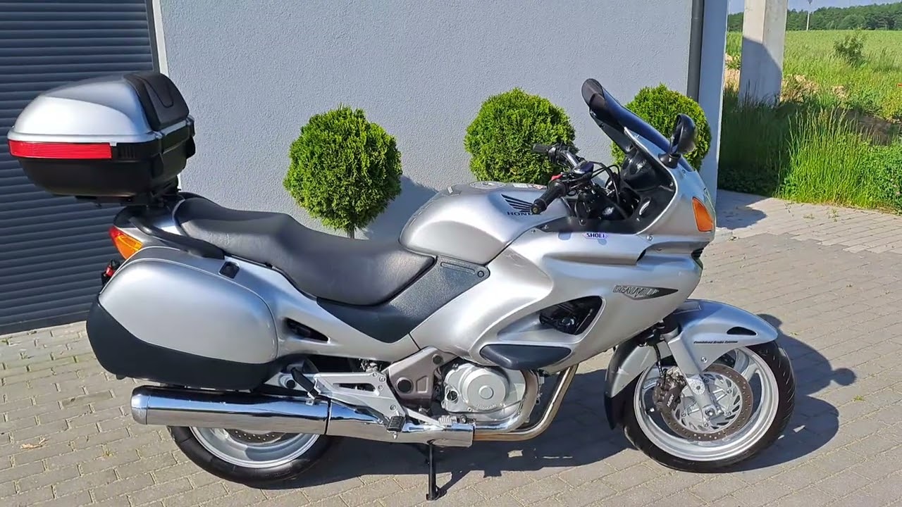Honda ntv650 deauville Super Stan 33tys km 2005 w firmie Sylwmoto Iława tel 500134533