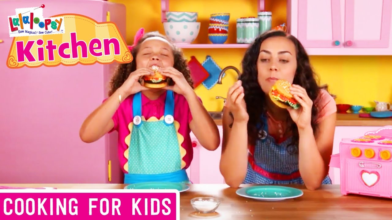 How to Make Pickle's Favorite Food | Lalaloopsy Kitchen | Cooking Videos for Kids