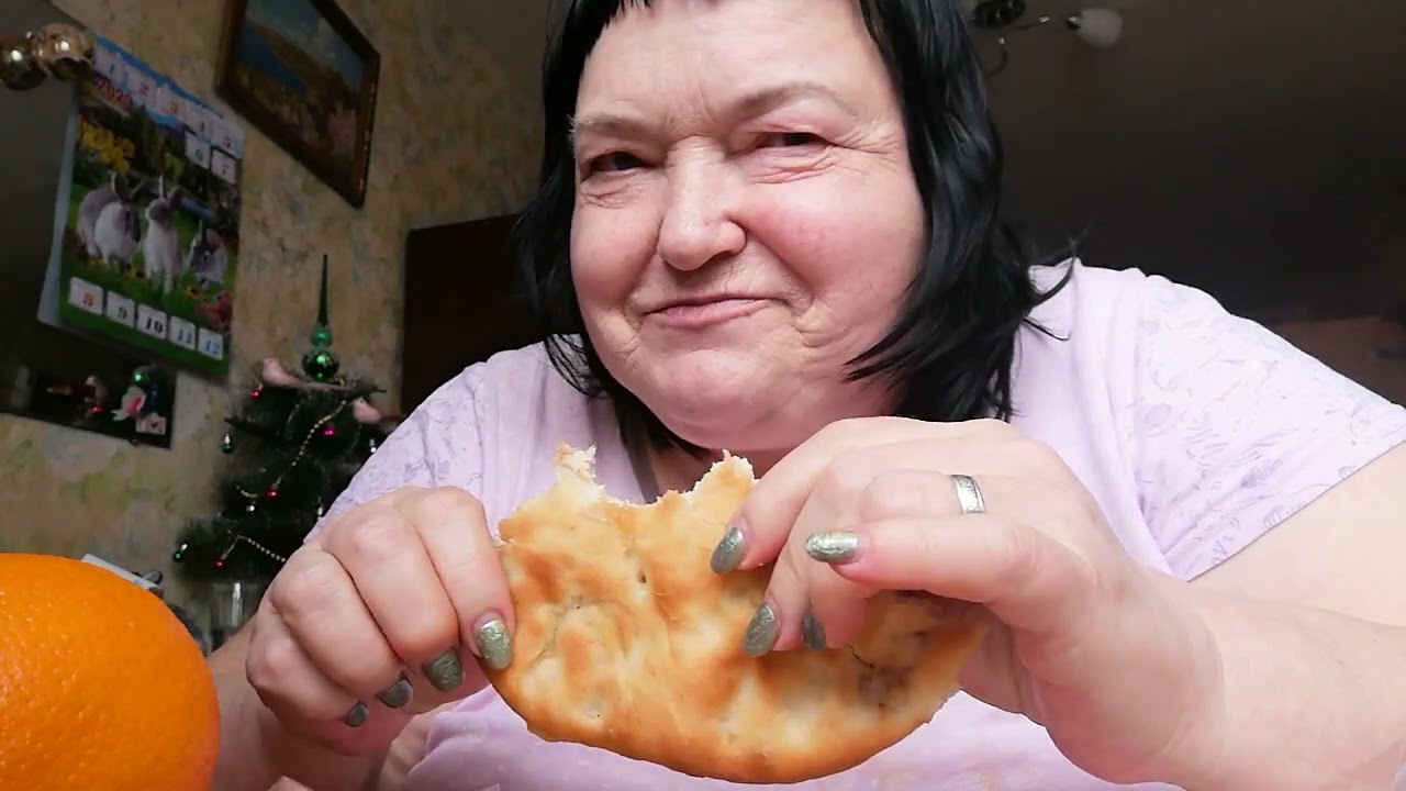 ем пирог оситинский и апельсин 27.03.2023