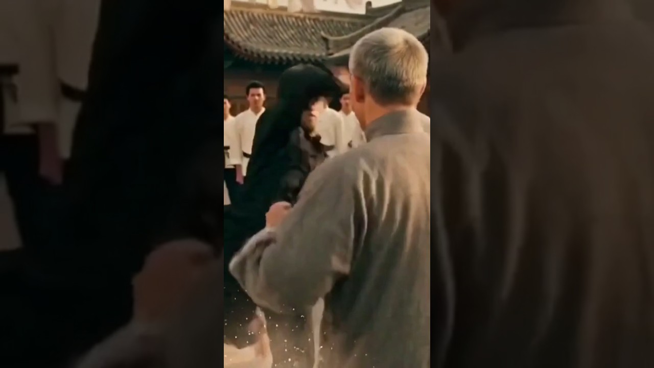 Who is Stronger? ⚔️ #shorts #brucelee #kungfu #martialarts #viral #trending #foryou #fight