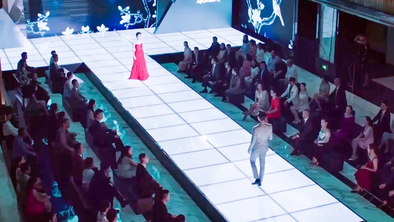 小三陷害妻子讓她當眾出醜，怎料妻子一身華服驚艷登場，甩小三100條街！