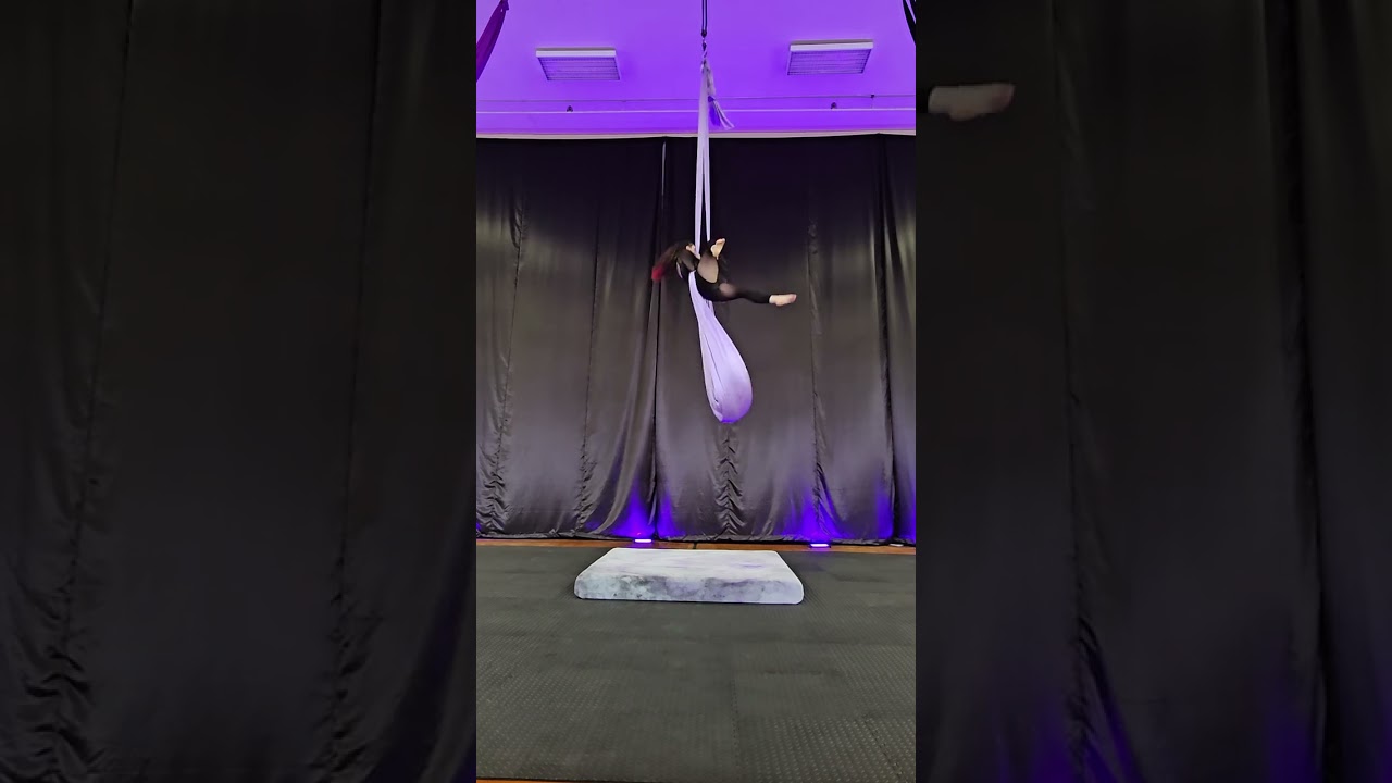 Advanced/All Star Hammock - 3rd Place - Synneva Hakert-Richardson | Dakota Aerial Championship