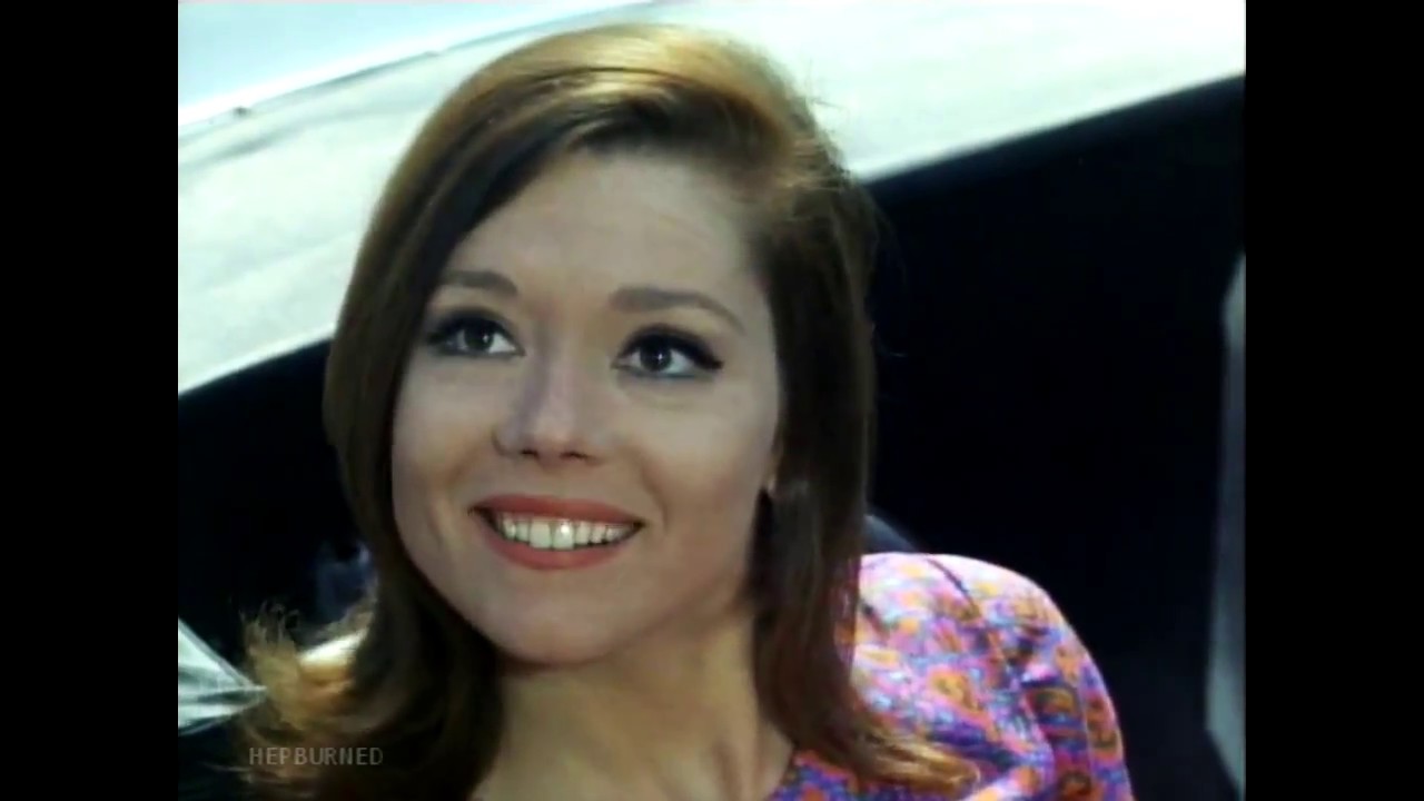The Avengers - Baby I Love You [John Steed & Emma Peel]